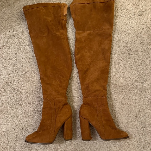 Beautiful suede brown thigh high boots. - Picture 1 of 5